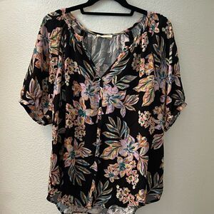 Love stitch flowing shirt new